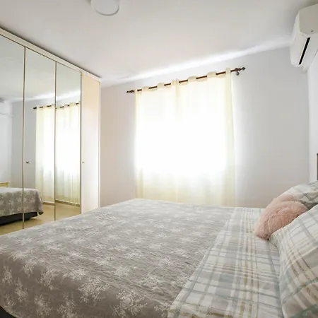 アパート Brle *